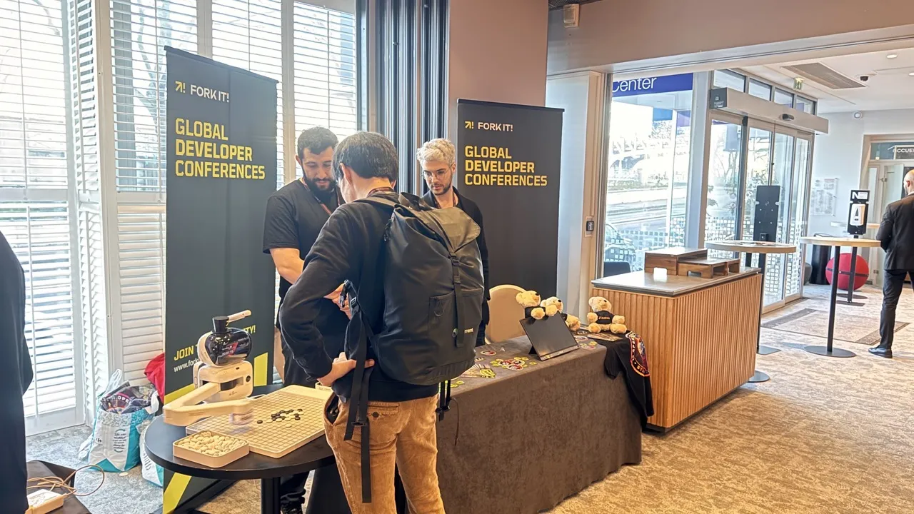 Nicolas playing Go against our robot